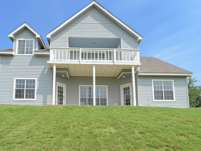 1810 Mesa Oaks Cir — Photo 46