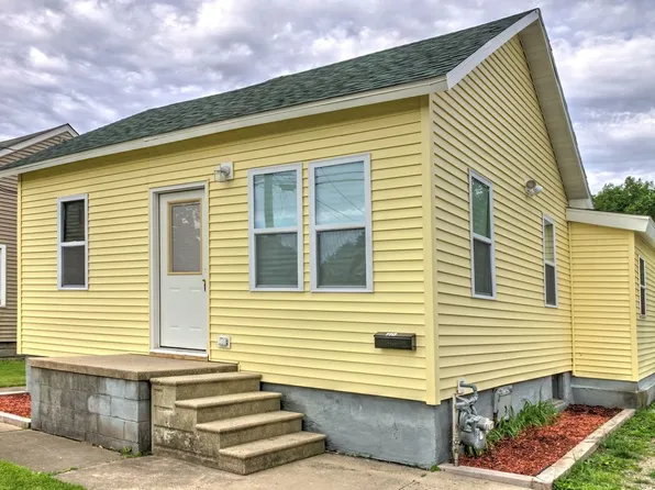 110 S Otter Creek Rd, Streator, IL 61364