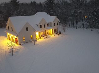 11 Jenna Ln, Franklin, MA 02038