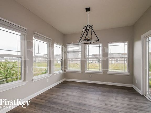 5th image of 1771 Foudray Cir N