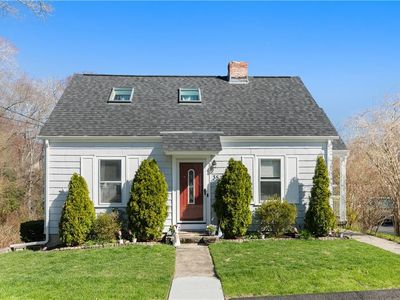 35 Sunset Ave, West Warwick, RI, 02893