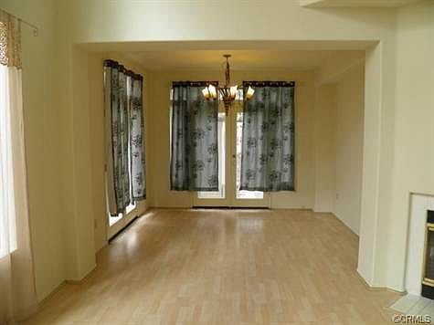 2nd image of 2738 La Salle Pointe