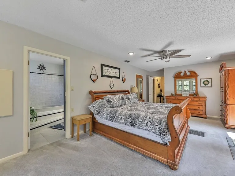 1371 Talbott Cir — Photo 21