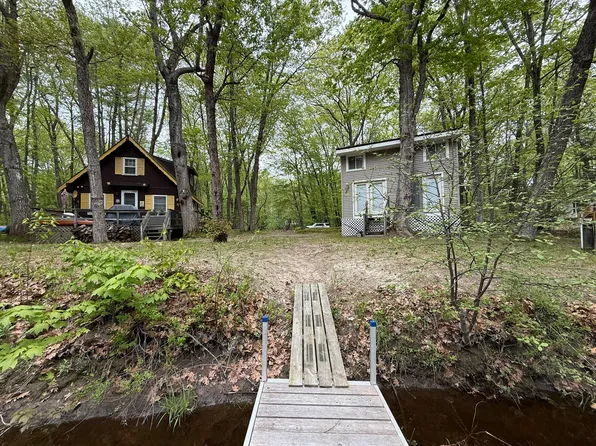 26 - 28 Acorn Road, Naples, ME 04055