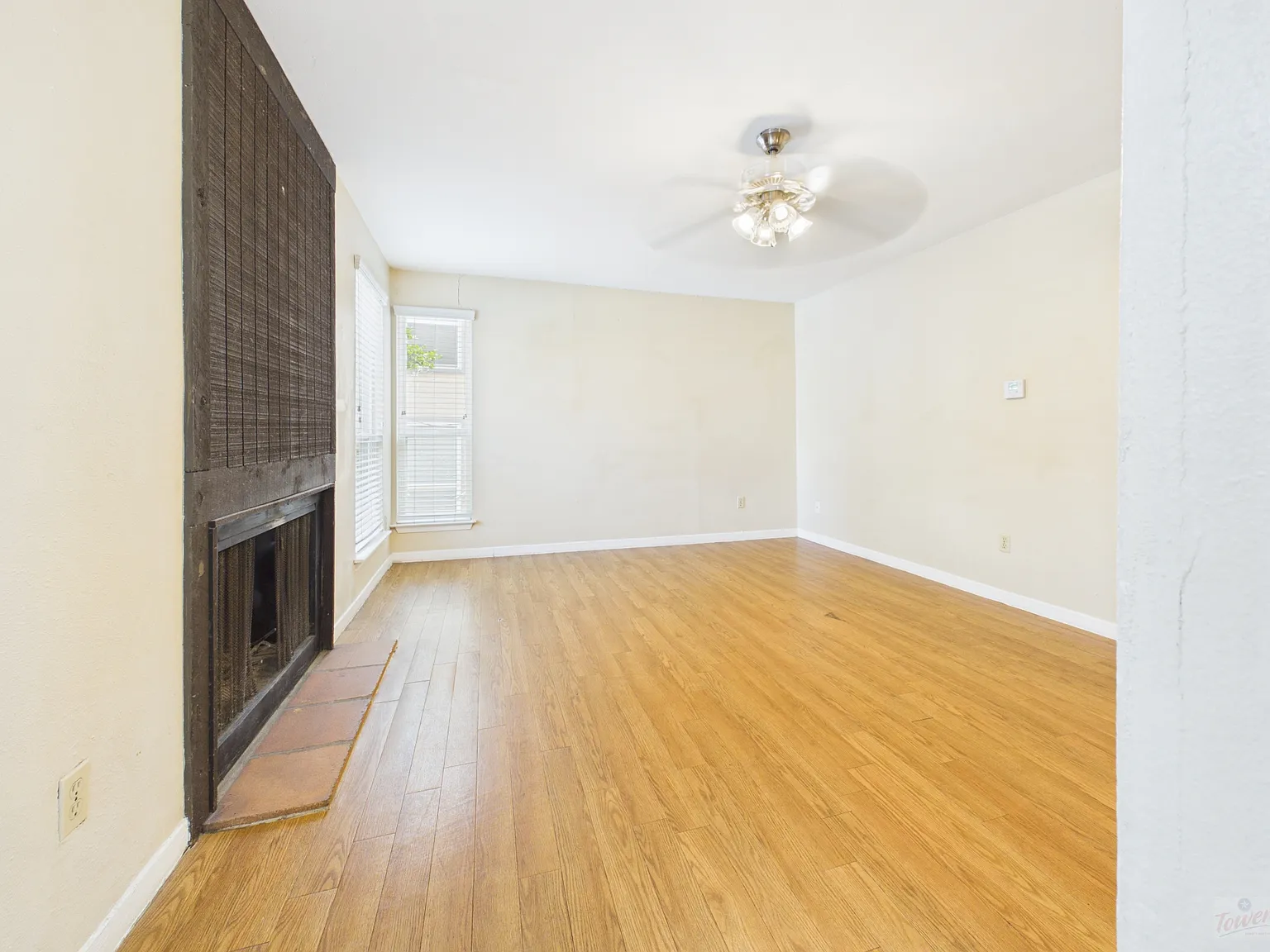 1000 W 26th St Apt 112 — Photo 1