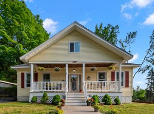 15 Victor St, Fitchburg, MA 01420