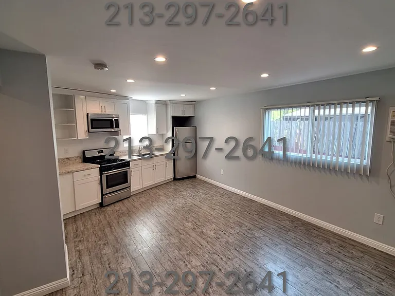 527 N Coronado St #16 — Photo 18
