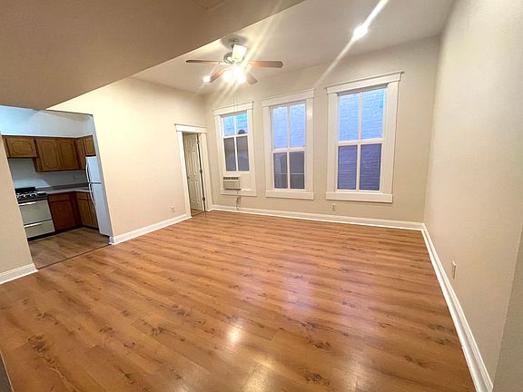 2nd image of 521 W Missouri Ave #8