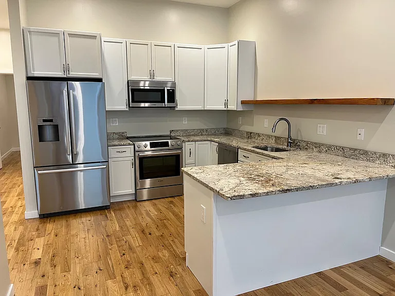 1120 Walnut St #2A — Photo 11