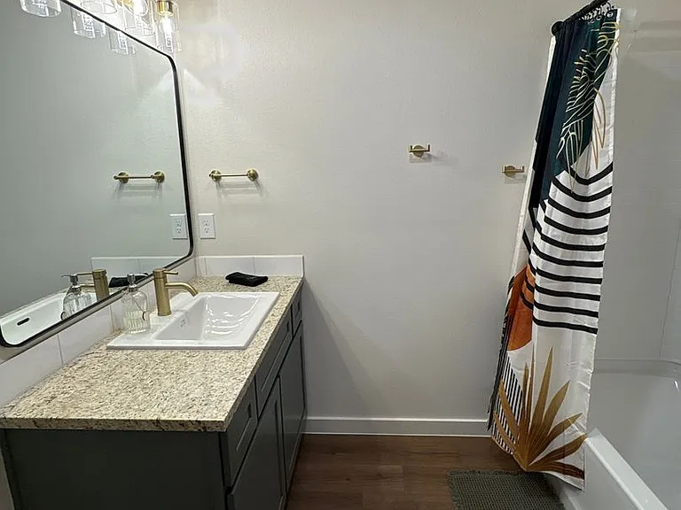 2139 Langford Ave — Photo 10