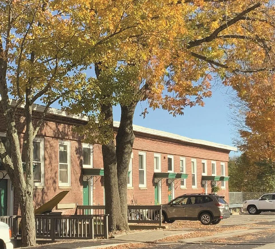 71-103 Front Street — Photo 2