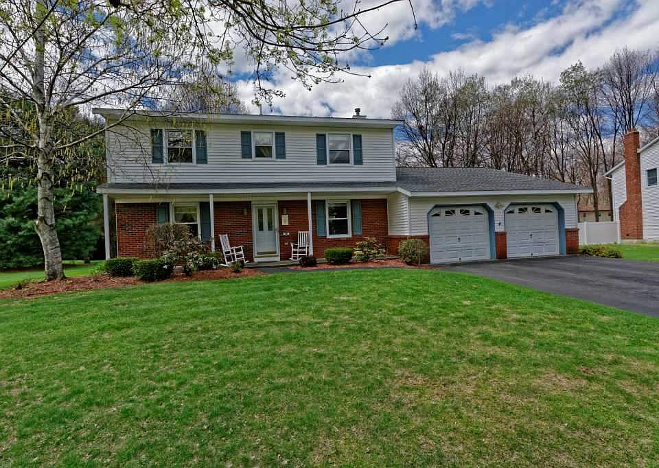 1st image of 28 Firestone Ln