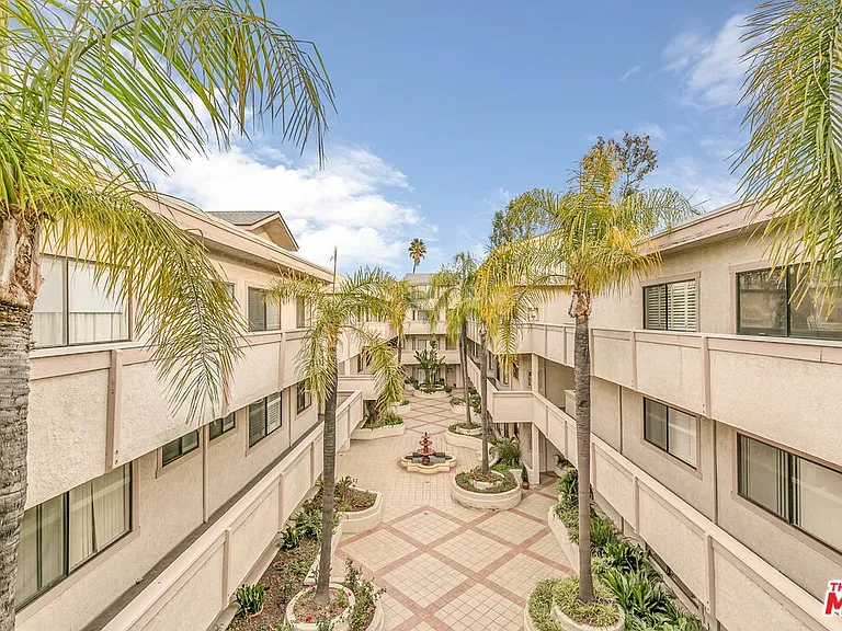14050 Magnolia Blvd #312 — Photo 31