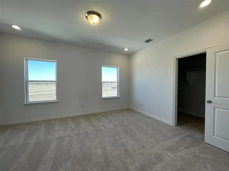 2207 Adena Springs Dr — Photo 16