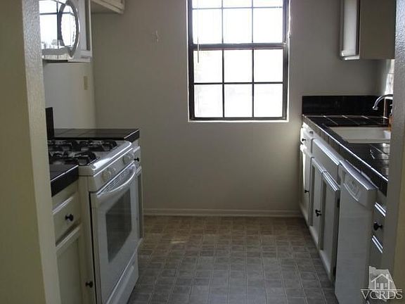 5th image of 2380 Vina Del Mar