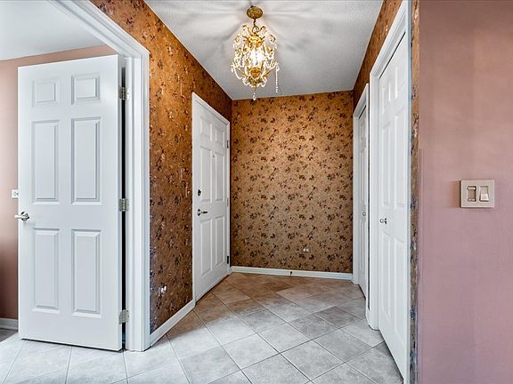 4th image of 7071 W Touhy Ave APT 403