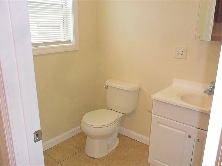848 Waverly St #3 — Photo 6