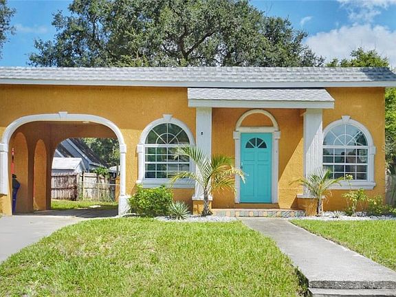 2nd image of 1406 Fern Pl