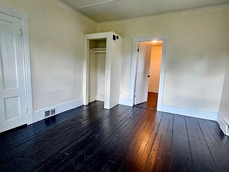 520 Church St #1 — Photo 6