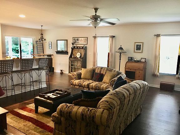 Living Area 1