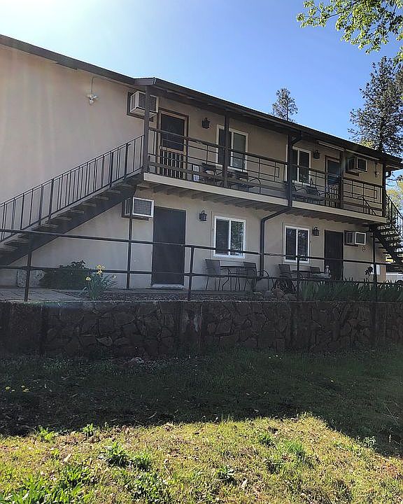 2nd image of 473 Horseshoe Hill Dr APT 2
