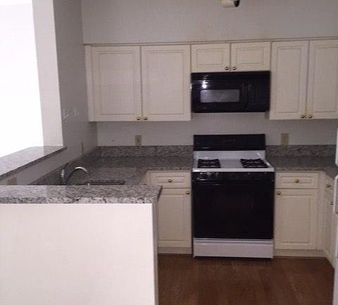 3rd image of 2204 Westcourt Ln APT 309