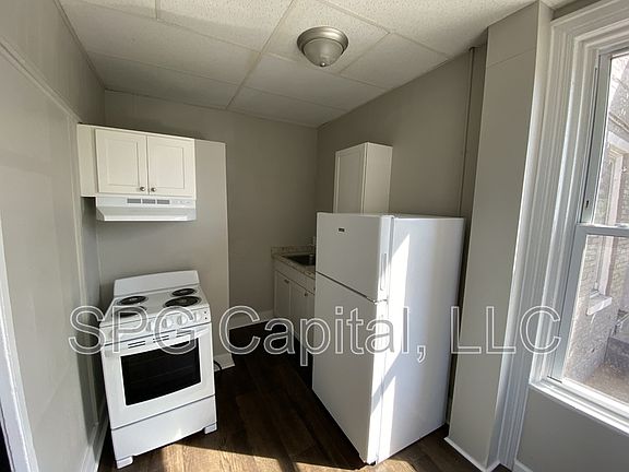 4th image of 201 N Broad St #1