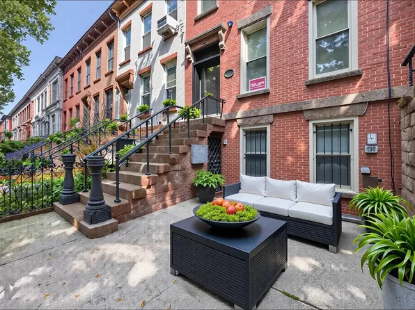 571 Macdonough Street image 1 of 25