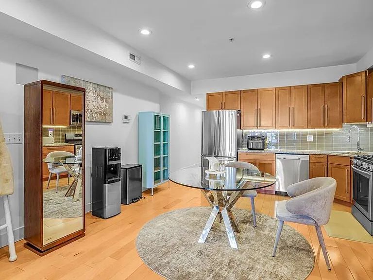 816 Kennedy St NW #2 — Photo 11