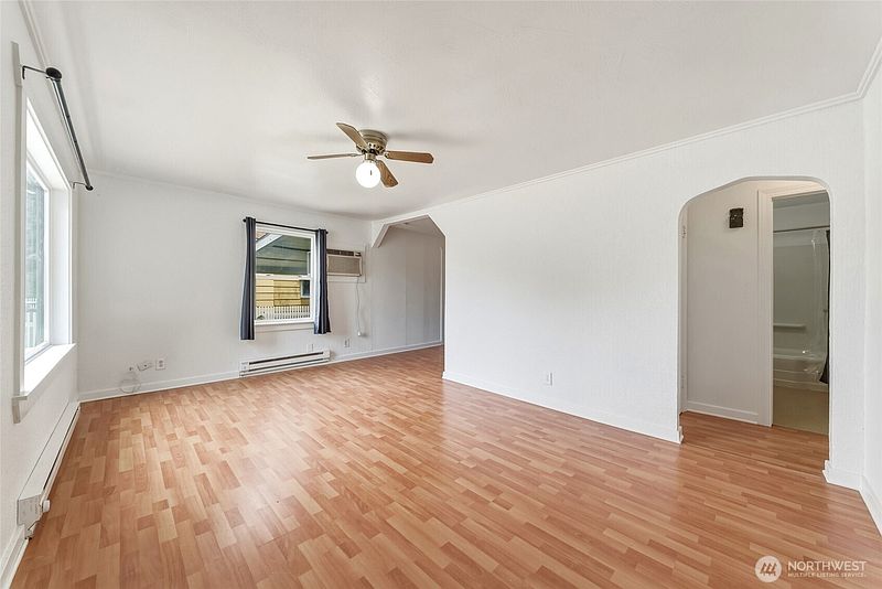 3rd image of 624 White Street