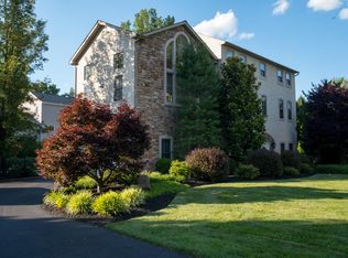 114 Riverview Ave, Washington Crossing, PA 18977