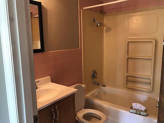 5th image of 550 Saint Christina Ln