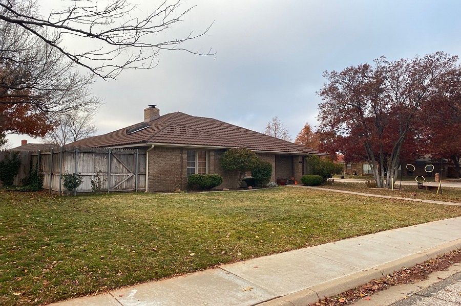 1st image of 7817 Harrington Cir