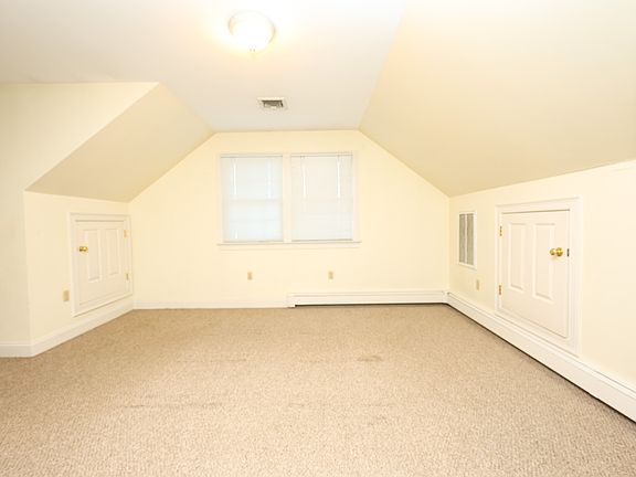 2nd image of 370 Franklin St