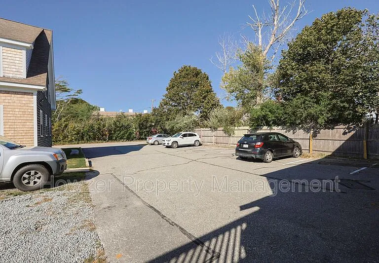 91 Louis St — Photo 31