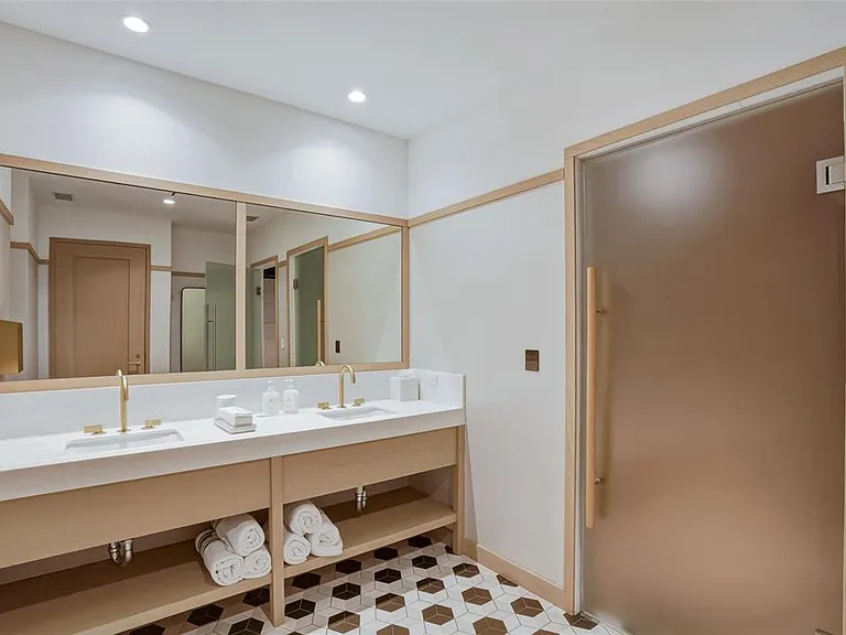 3101 Bayshore Blvd #504 — Photo 35
