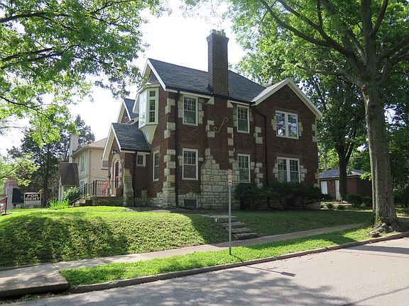 3rd image of 7720 Delmar Blvd #A