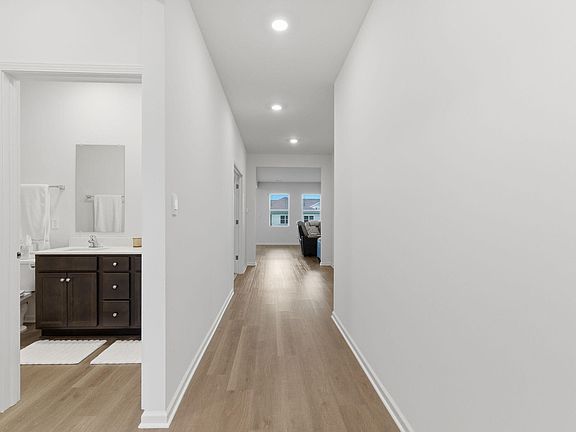 3rd image of 10617 Whitney Pl