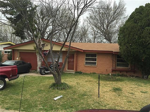 1st image of 2405 Brookshire St