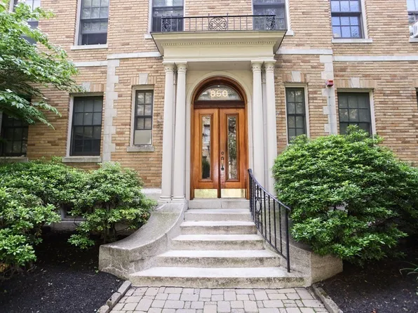850 Massachusetts Ave APT 4, Cambridge, MA 02139