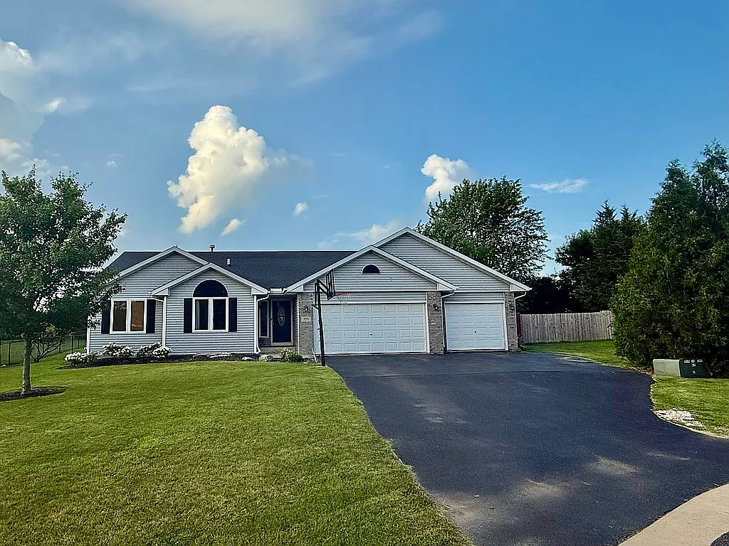 356 Misty Meadow Ln photo 1