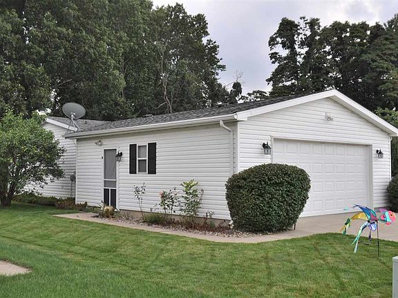 2nd image of 53208 Crystal Pond Dr