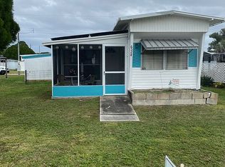 6324 Connecticut St, Zephyrhills, FL 33542