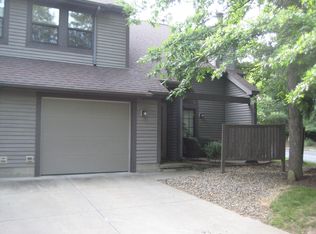 1323 Redtail Hawk Dr #3, Youngstown, OH 44512