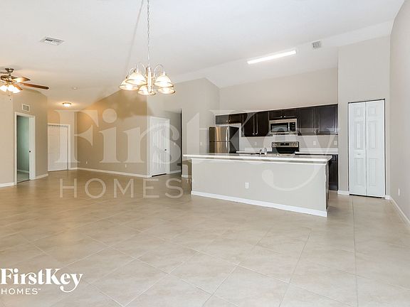 5th image of 4522 SW Savona Blvd