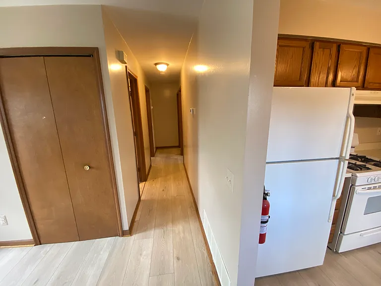 1476 Euclid St — Photo 5