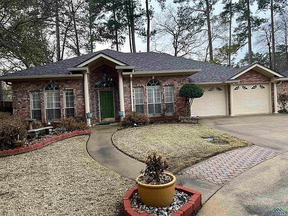 2nd image of 208 Village Green Dr