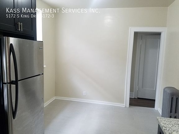 5th image of 5162 S King Dr #5172-3