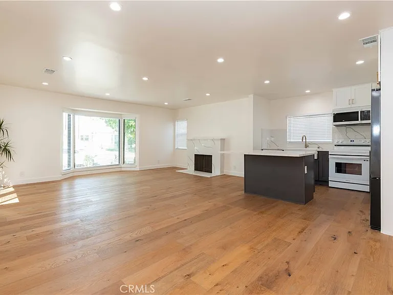 8006 Glider Ave — Photo 11