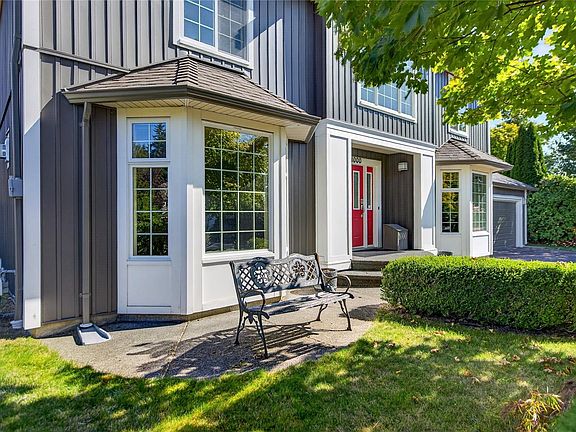 3rd image of 1000 Kingsley Cres